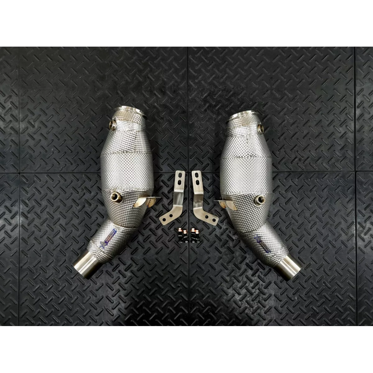 Giulia Quadrifoglio Catted Heat Shielded DOWNPIPES