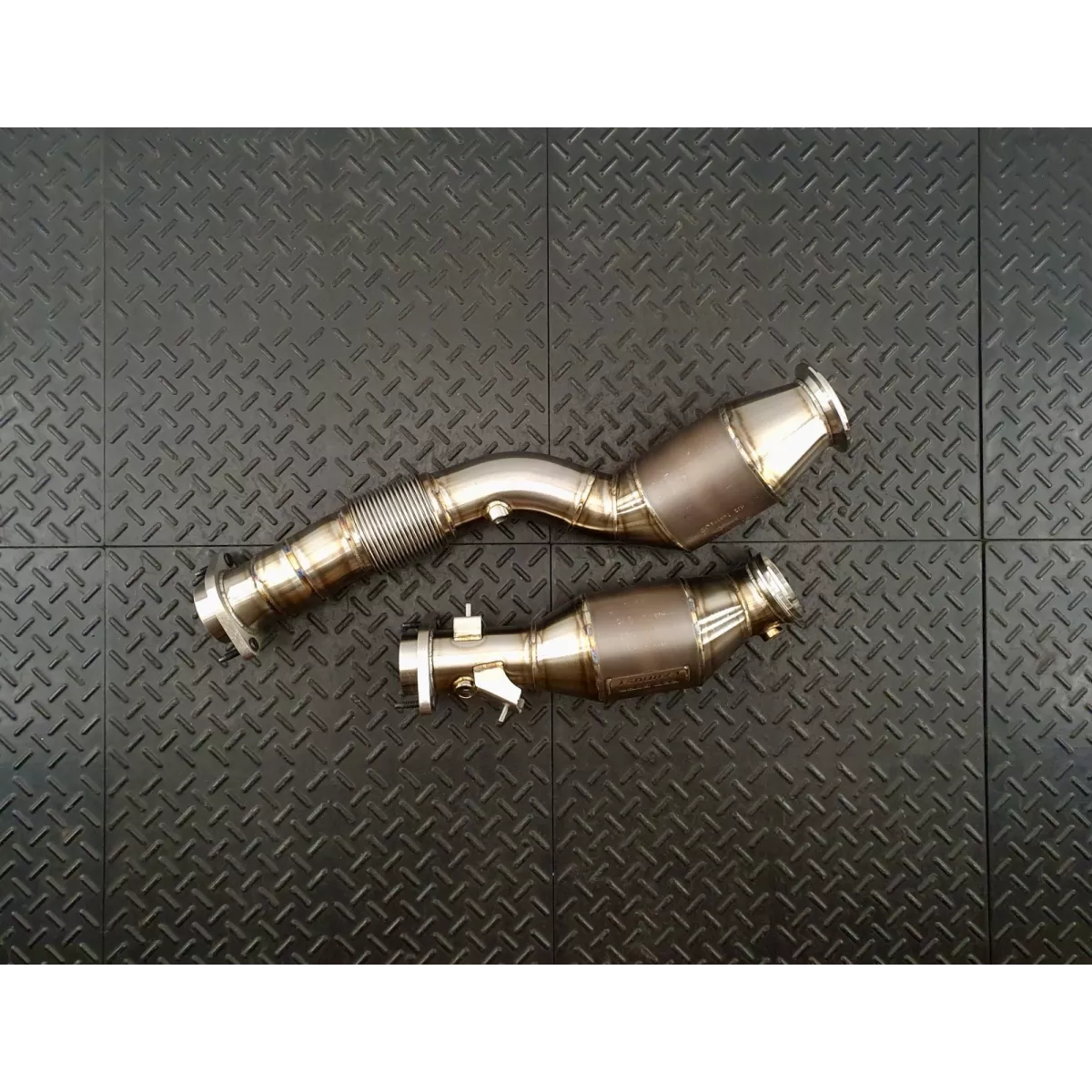 G87 M2 Catted Downpipes