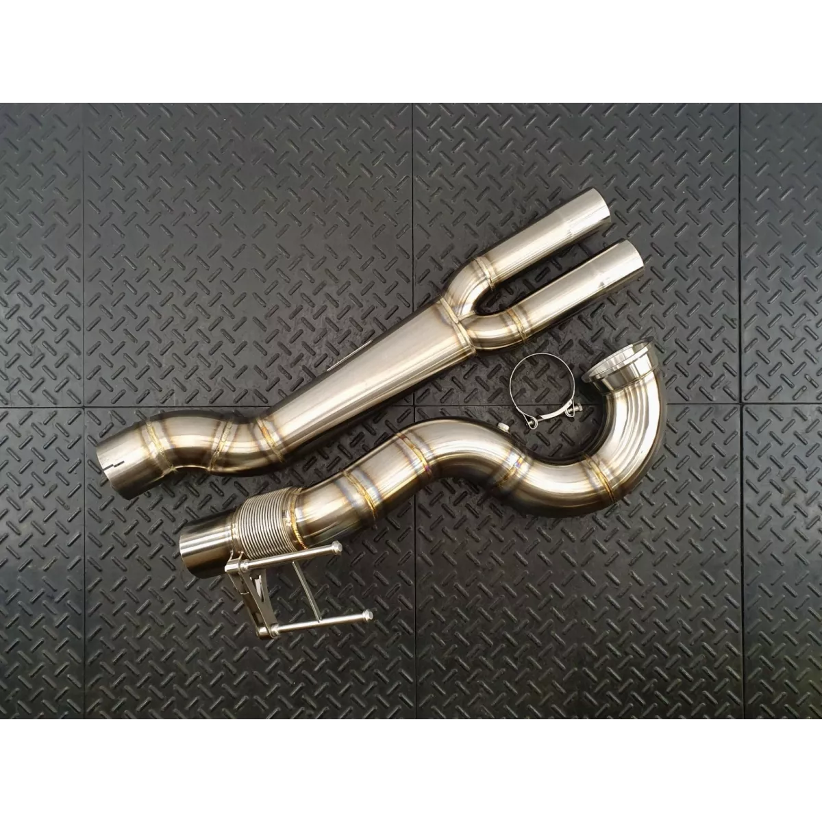 RS3 8Y Downpipe
