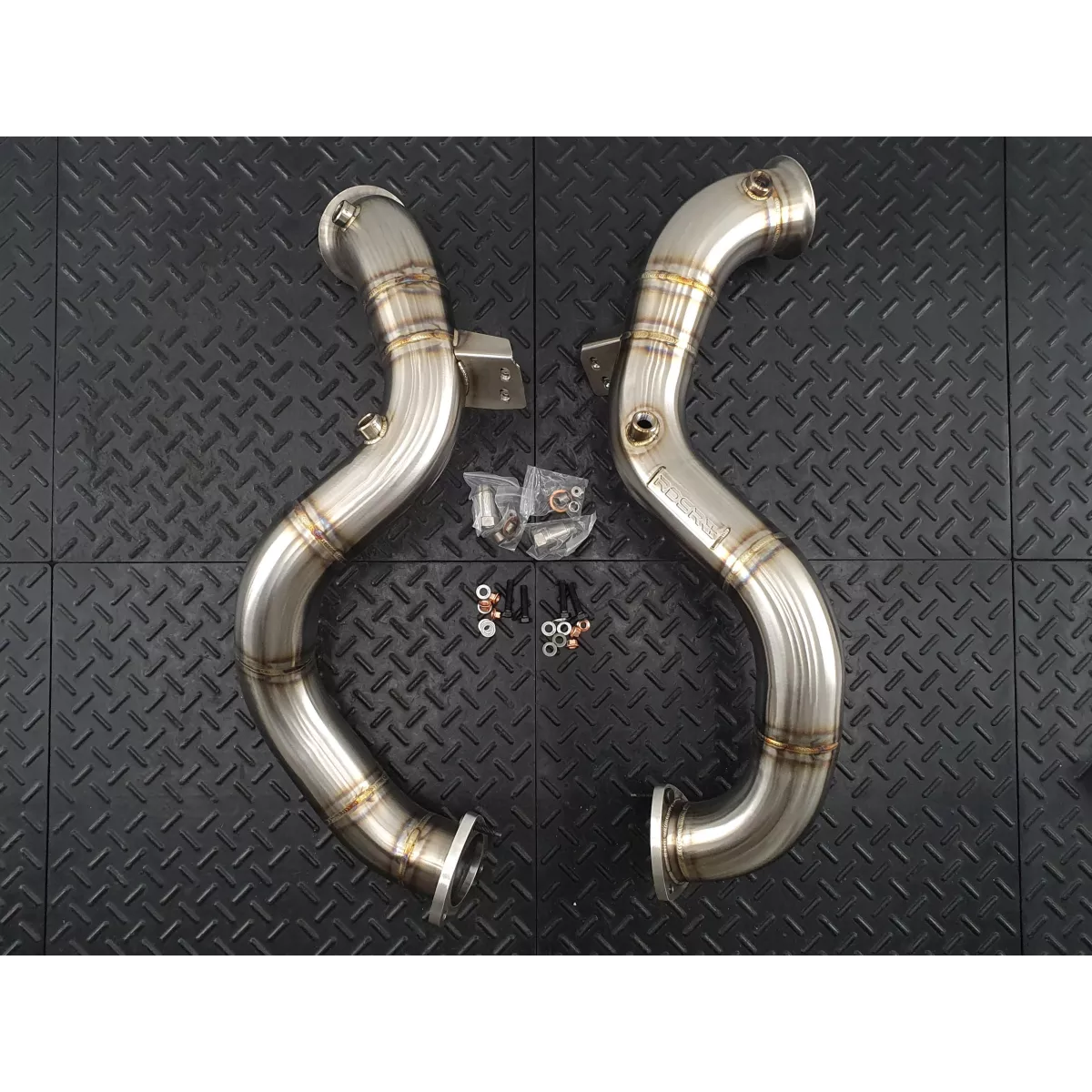 DB11 Downpipes